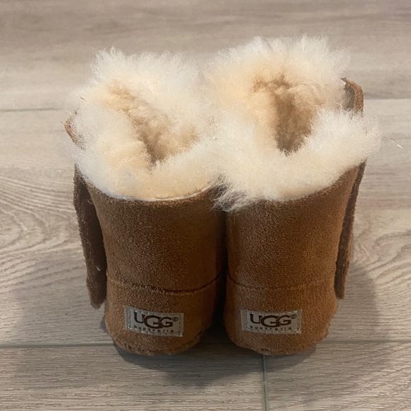UGG Cozy Tan Suede Baby Boots - Picture 3 of 4